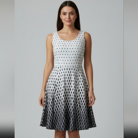 Haani Monochrome Diamond Pattern Mini Dress - Picture 1 of 3
